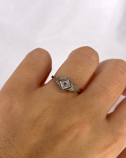 Bague Art Déco 9 Diamants &quot;Corine&quot;