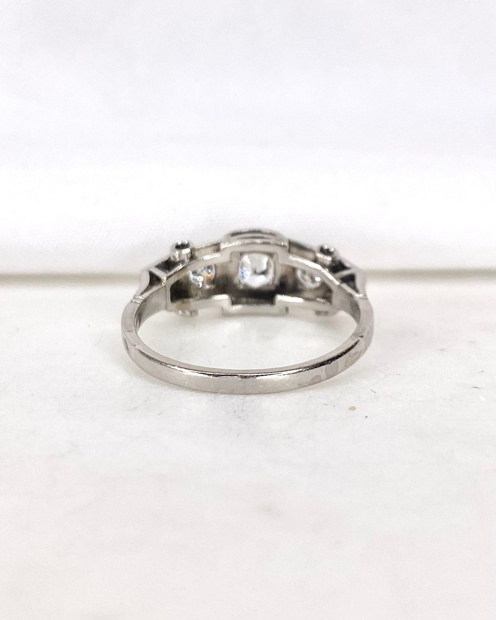 Bague Art Déco Rivière Diamants "Carole"
