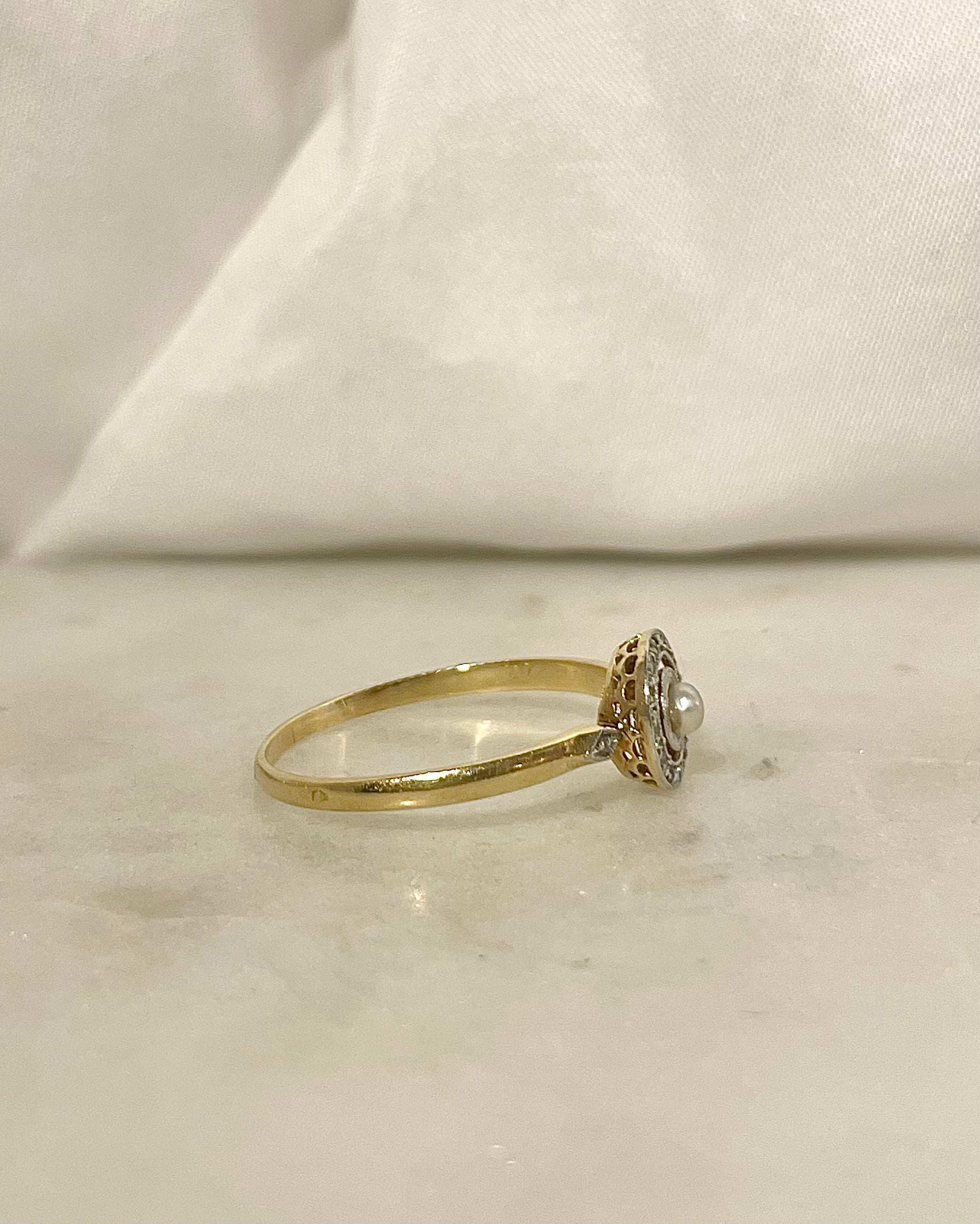 Bague Marguerite Art-Déco Perle &amp; Diamants "Samantha"