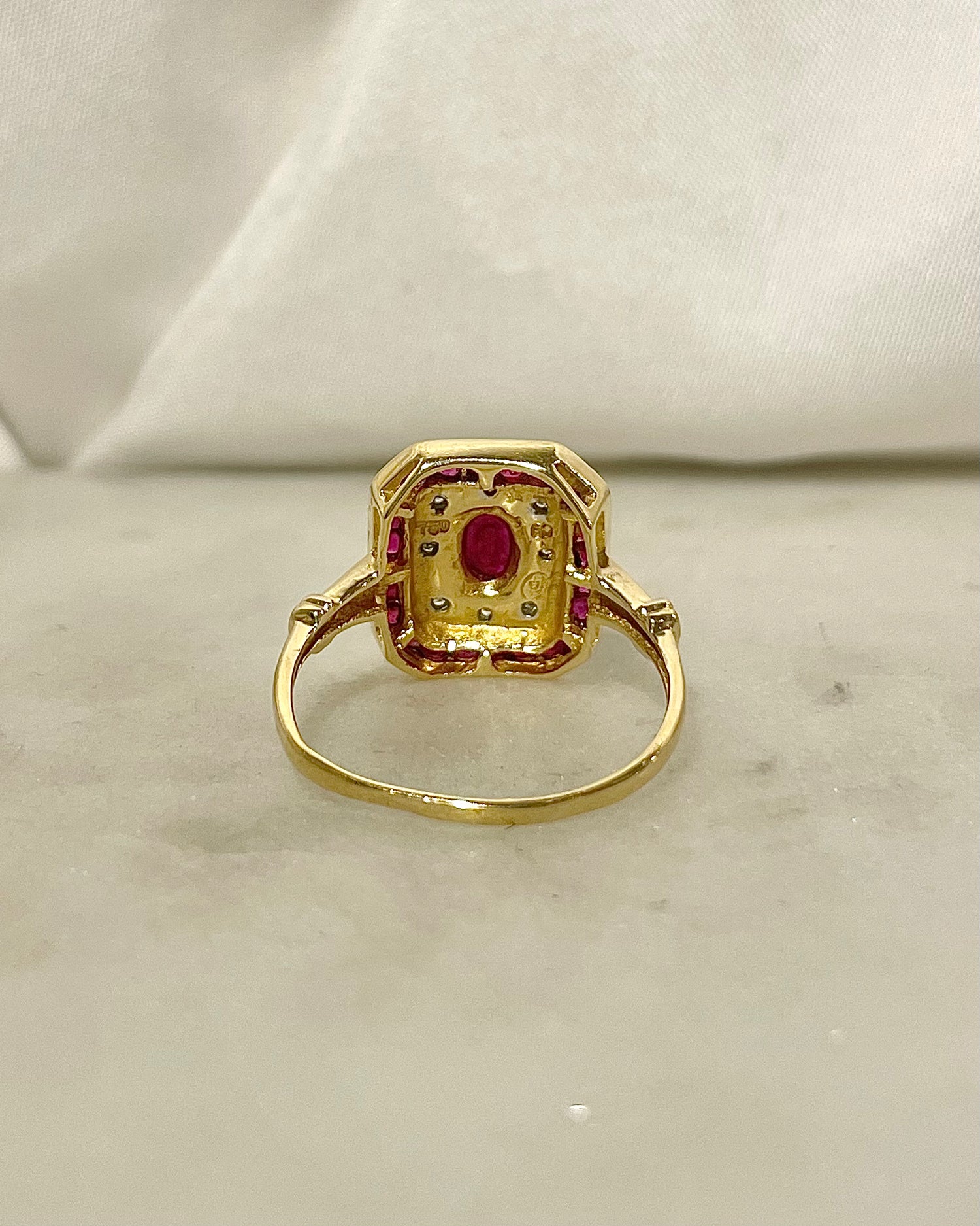 Bague Style Art-Déco Rubis 1.02 Carat &amp; Diamants &quot;Olivia&quot;