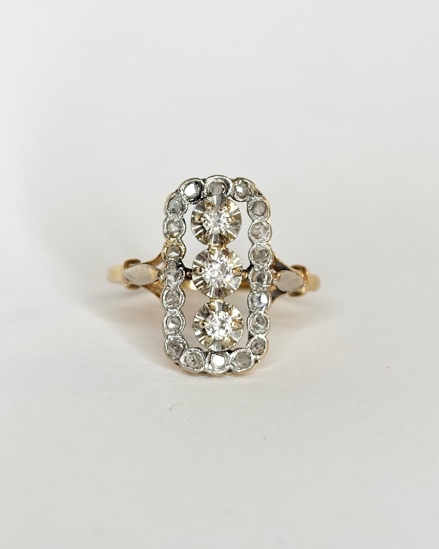 Bague Art Déco Diamants 0.79 carat &amp; Or 18 carats 6.25 g &quot;Ava&quot;