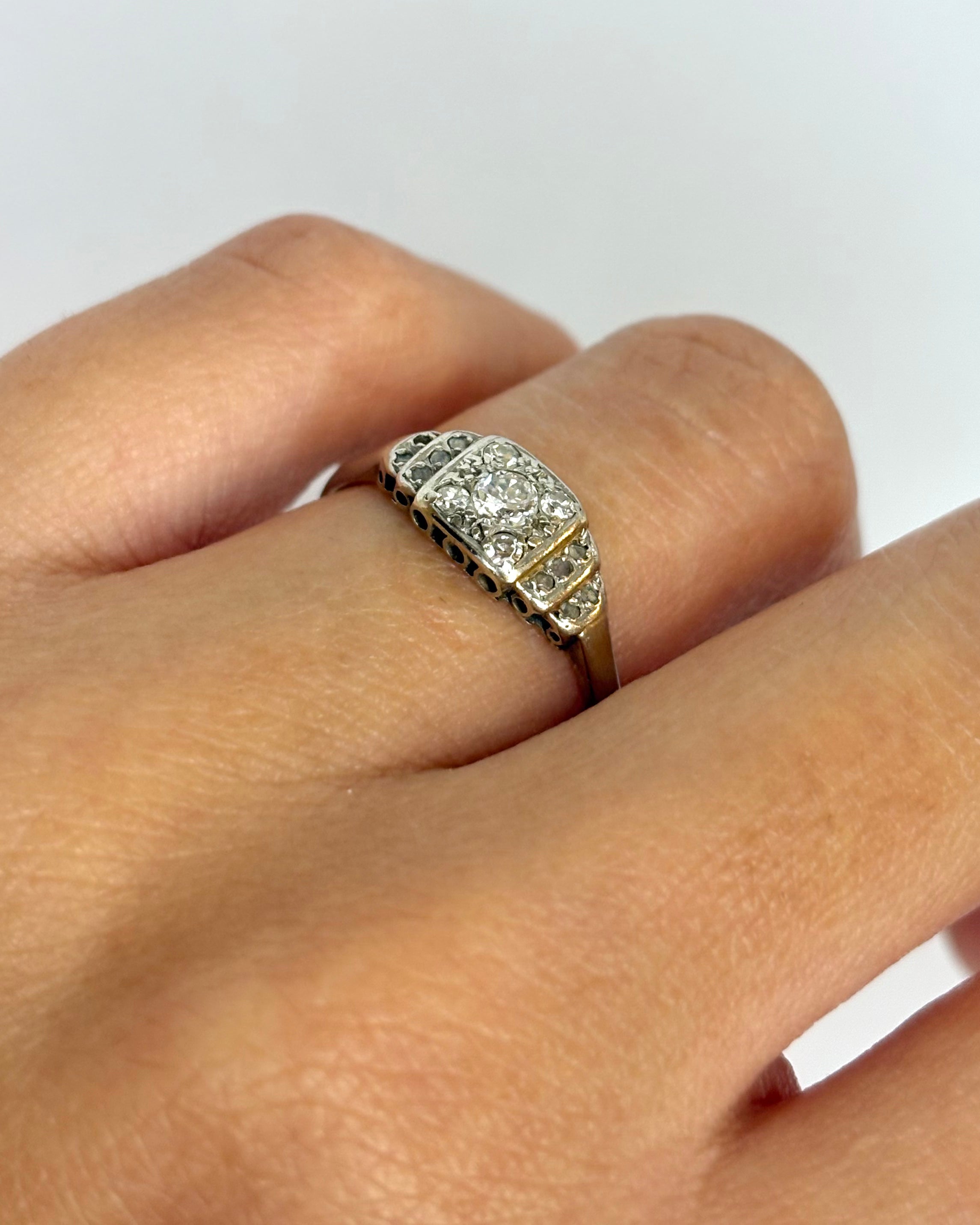 Anillo Art Déco 15 Diamantes "Camélia"