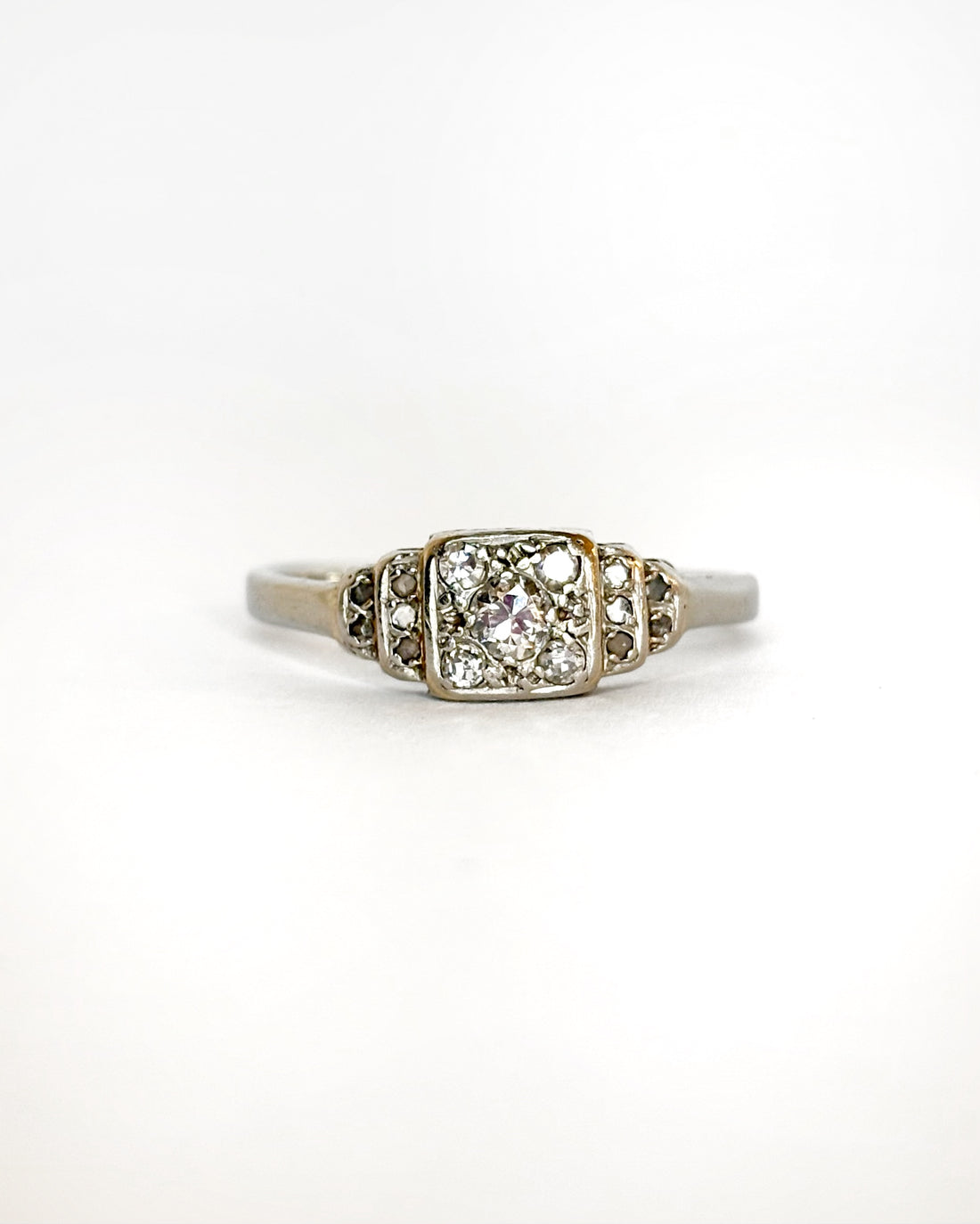 Bague Art Déco 15 Diamants &quot;Camélia&quot;