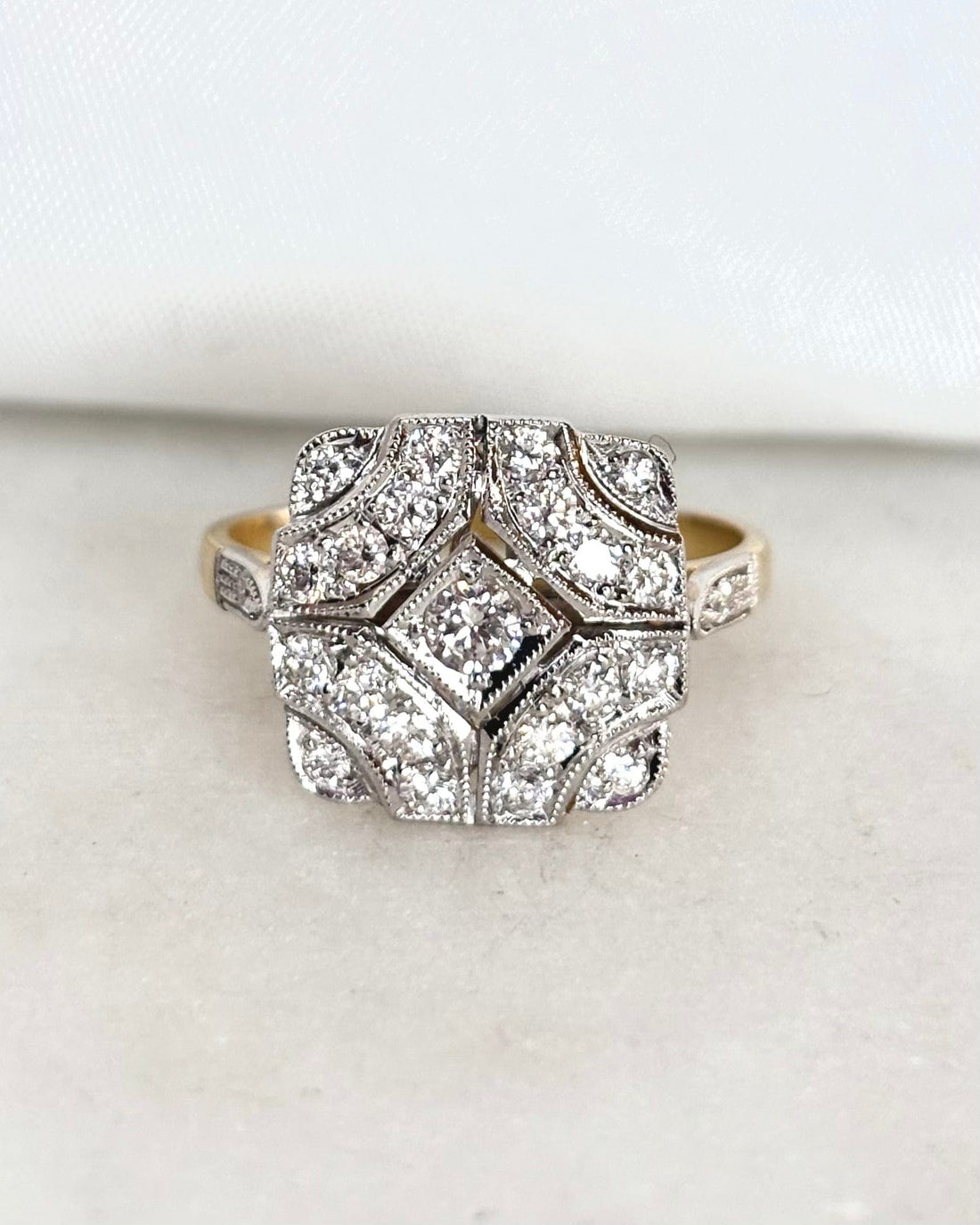 Bague Art Déco Diamants 0.75 carat "Anabelle"