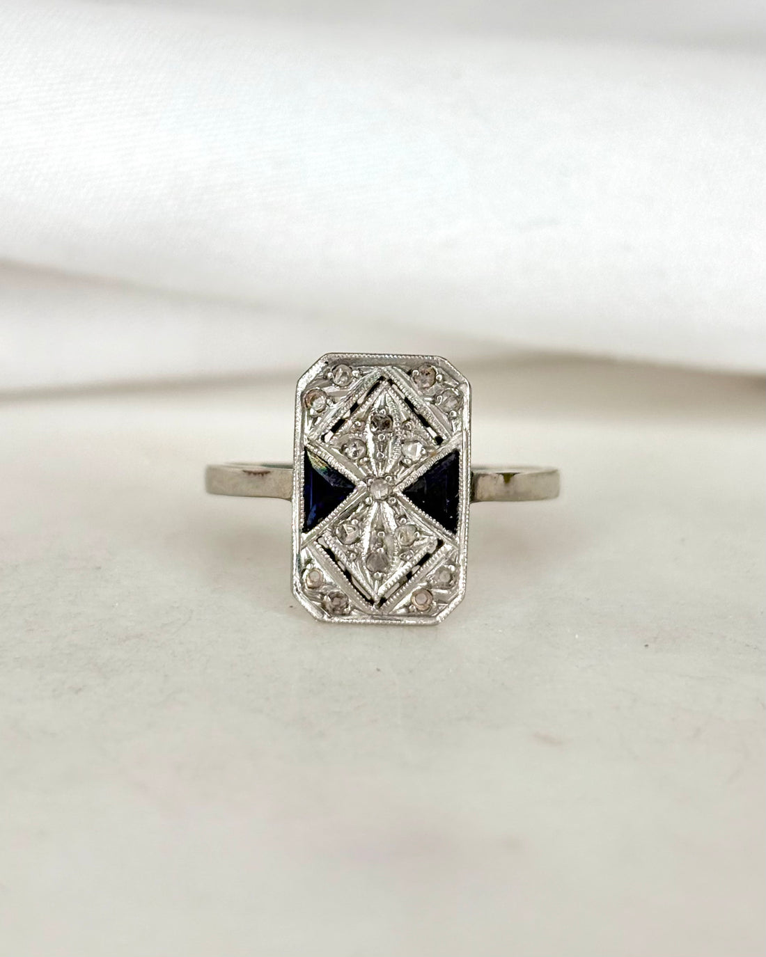 Bague Art Déco 2 Saphirs &amp; 15 Diamants &quot;Zélie&quot;