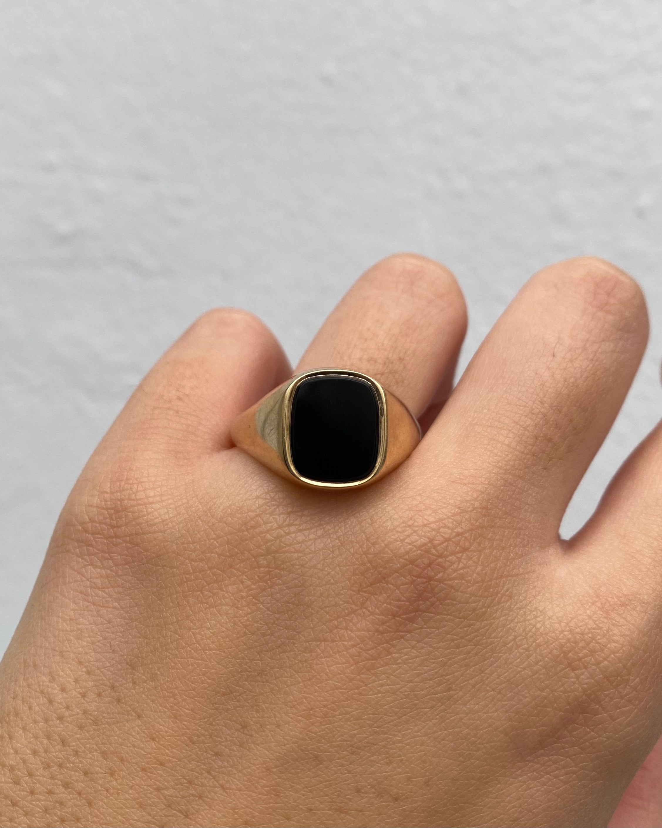 Bague Chevalière Onyx 2 carats &quot;Lou&quot;
