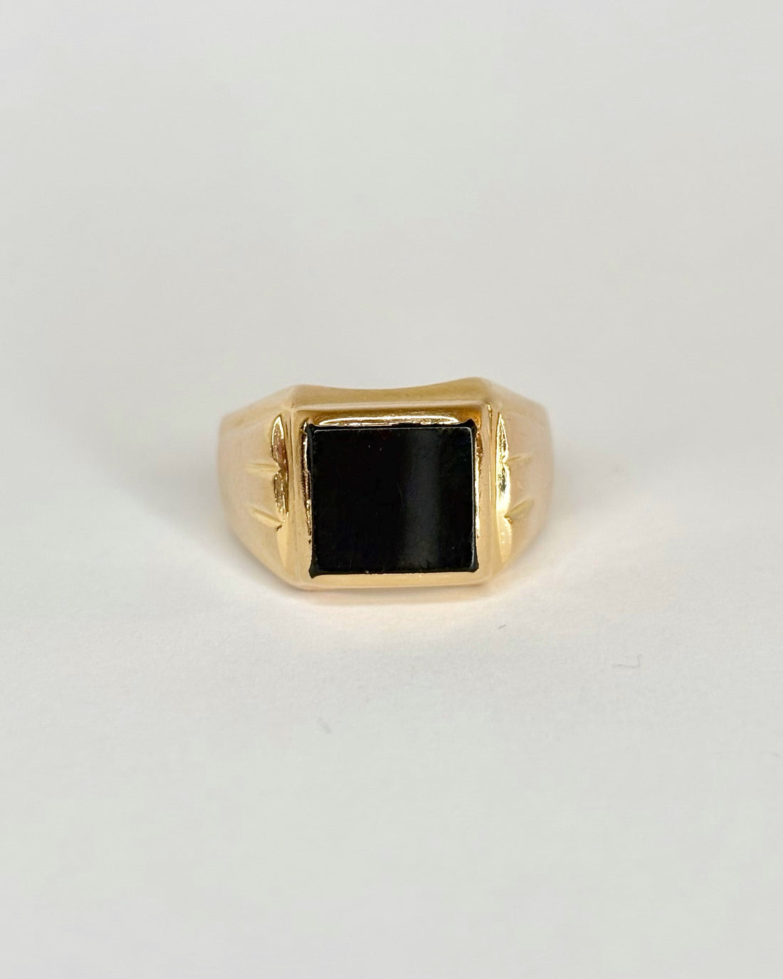 Chevalière Onyx &amp; Or 4,42g &quot;Loïs&quot;