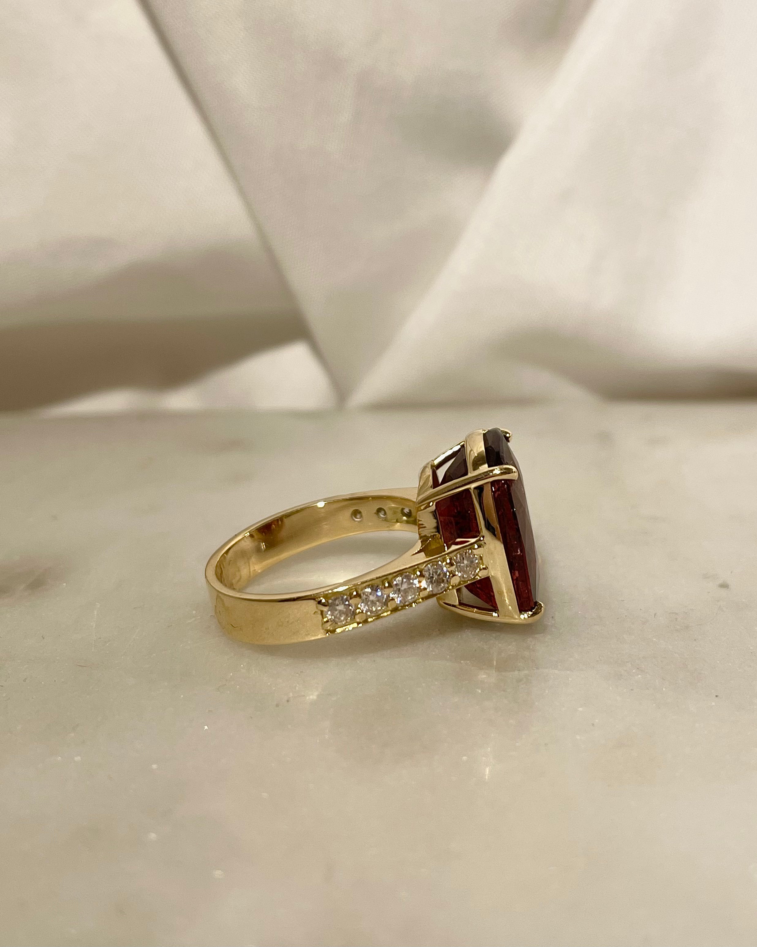 Cocktail Ring Tourmaline Rubellite 10.87 Carats &amp; Diamonds "Violine"