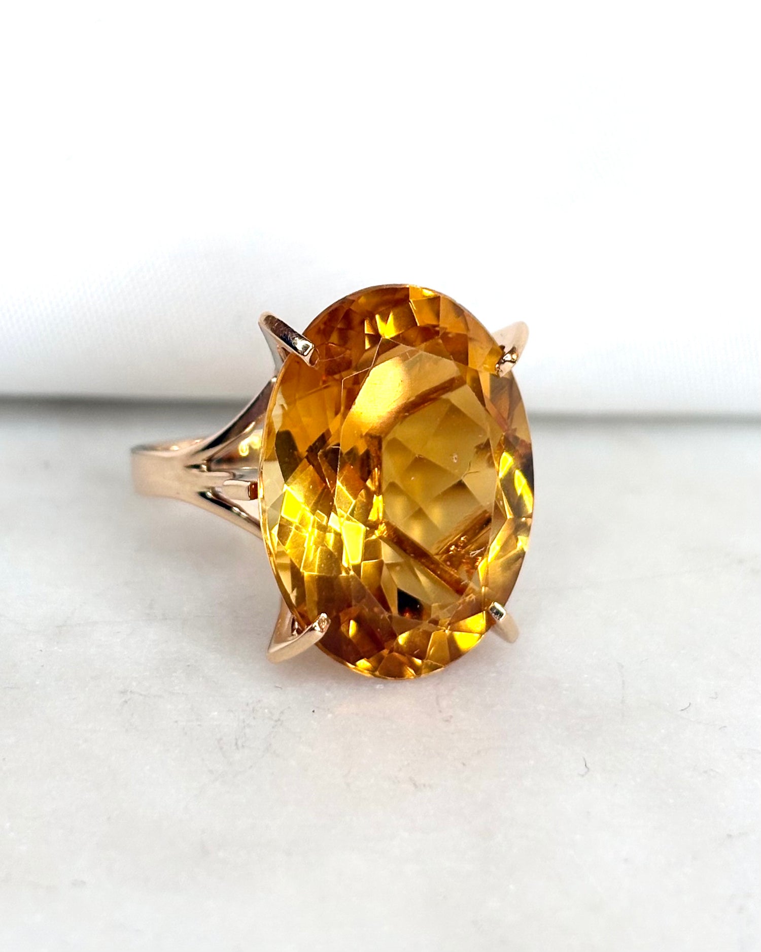 Bague Cocktail Citrine 14.5 carats &quot;Hortense&quot;