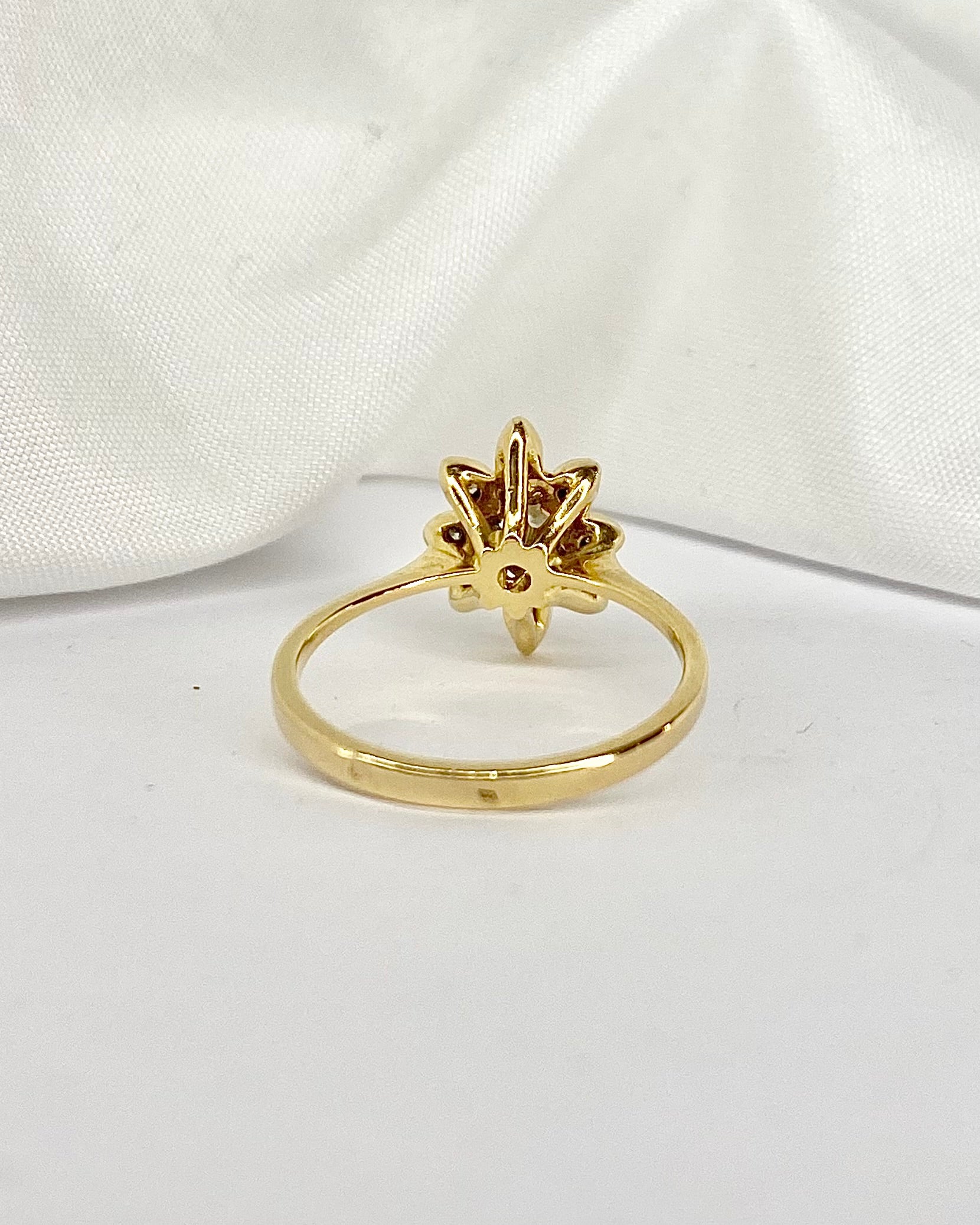 Bague Marguerite 9 Diamants &quot;Ness&quot;