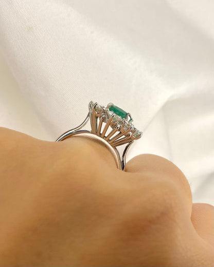 Bague Marguerite Émeraude 2.50 carats &amp; Diamants 2.50 carats &quot;Simone&quot;