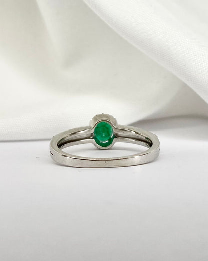 Bague Marguerite Émeraude 0.40 carat &amp; 48 Diamants &quot;Zita&quot;