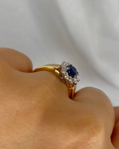 Bague Marguerite Saphir 0.72 carat &amp; Diamants 0.40 carat &quot;Vérène&quot;