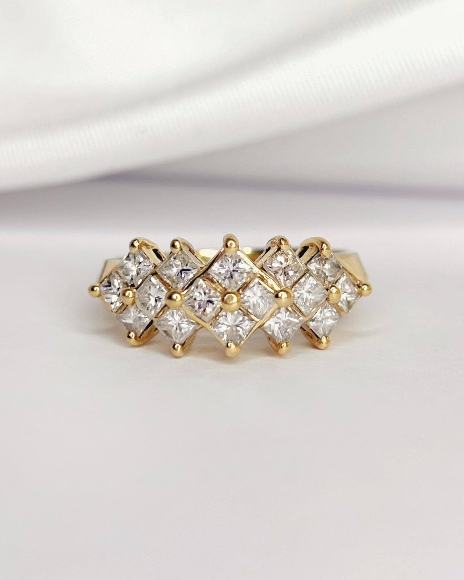 0.80 Carat Diamond River Ring "Maya"
