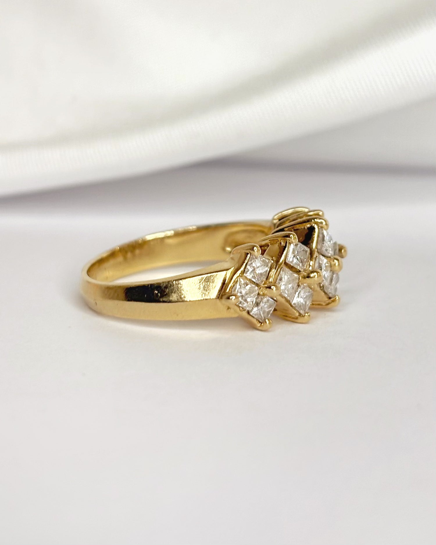 0.80 Carat Diamond River Ring "Maya"
