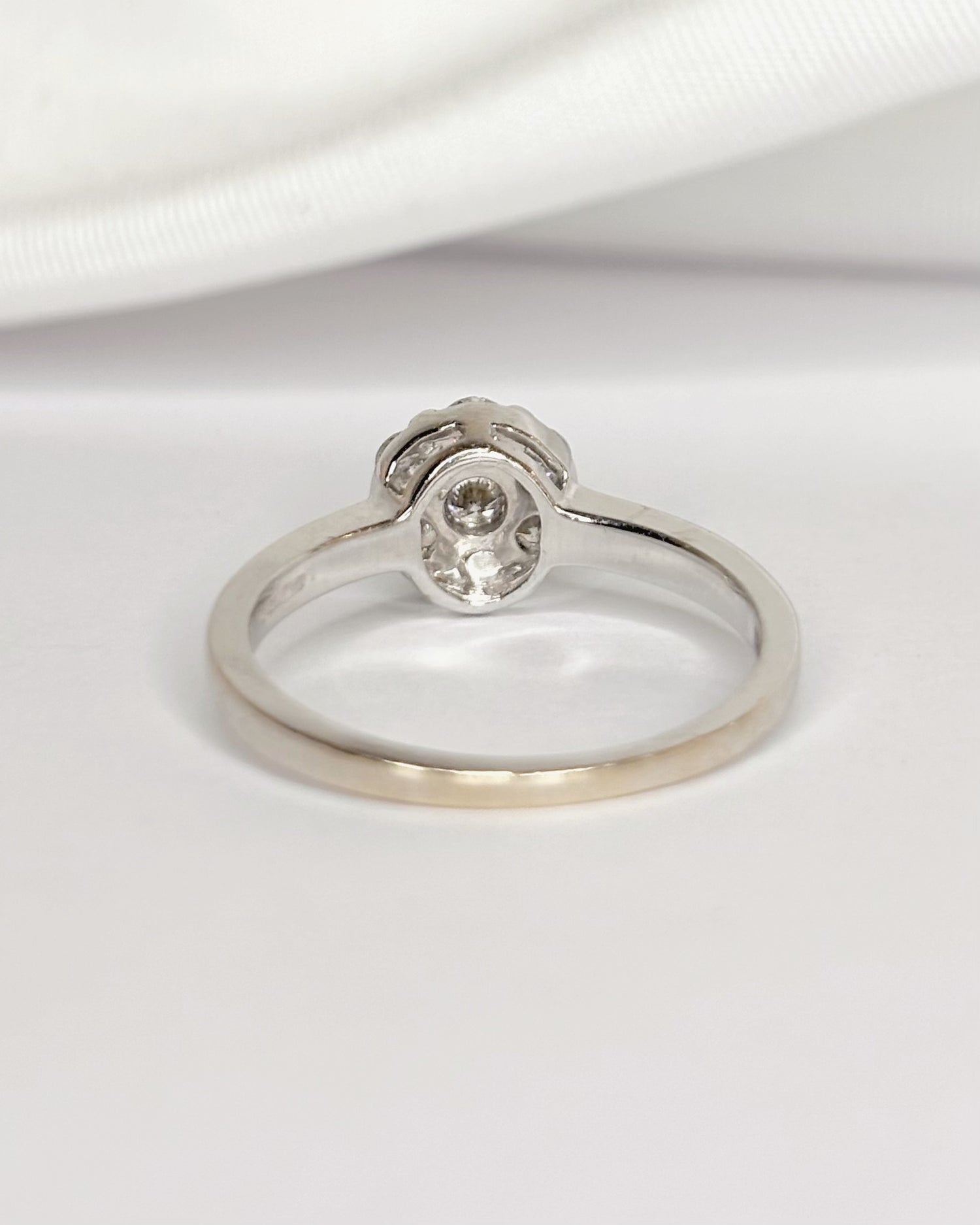 Bague Marguerite Diamants 0.37 carat "Lili"
