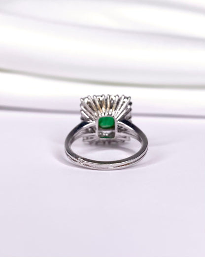 Emerald Daisy Ring 1.35 carat, Diamonds 1.20 carat &amp; Gold 5.01g "Capucine"