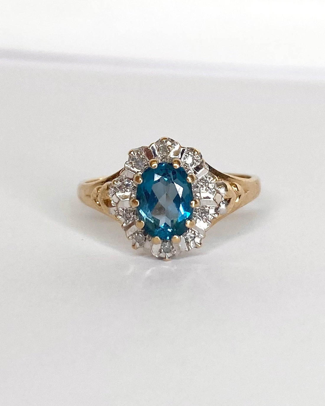 Bague Marguerite Topaze 1.20 carat &amp; Diamants "Tihoa"