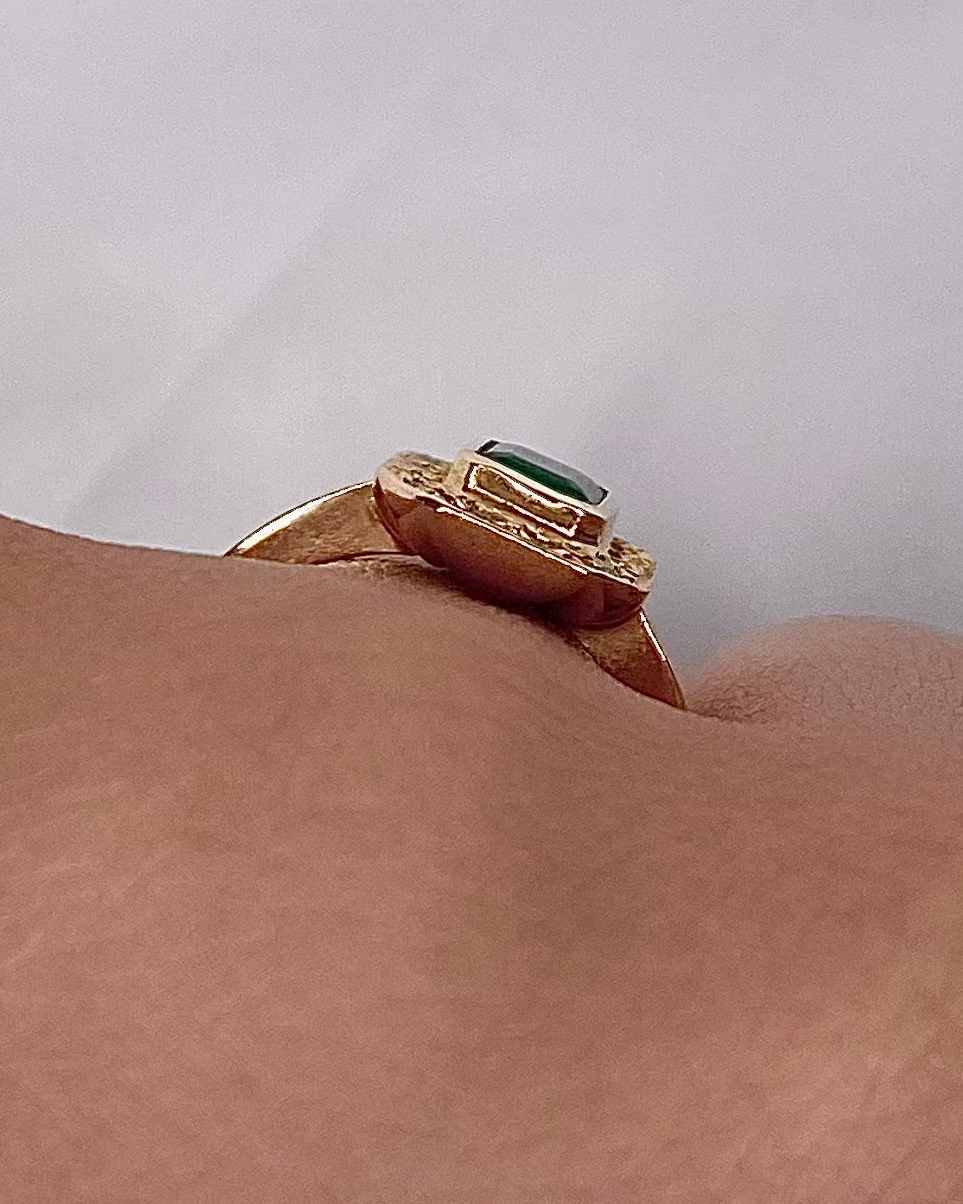 Bague Style Art Déco Émeraude 0.75 carat &amp; Diamants "Clémence" - Elliade Paris