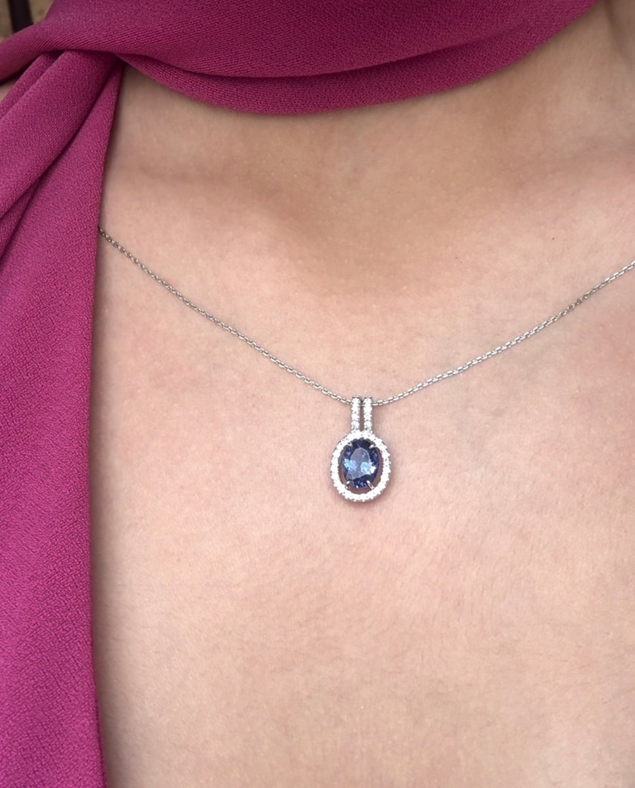 Pendentif Tanzanite 1.73 carat &amp; Diamants 0.29 carat "Calie"