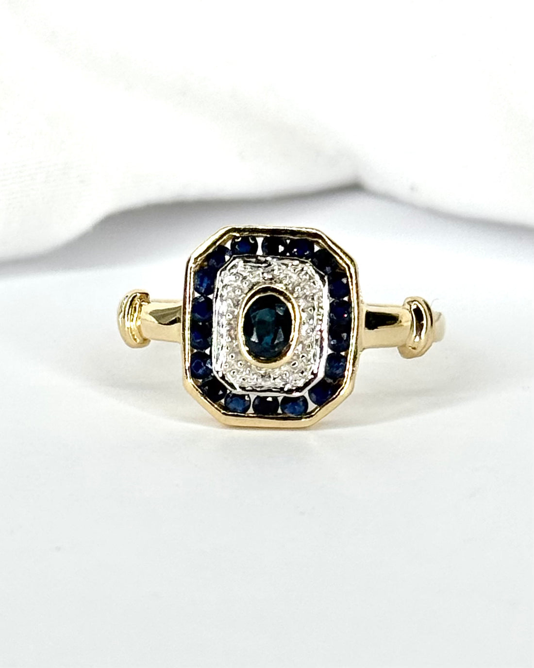 Bague Style Art-Déco Saphirs 0.56 carat &amp; Diamants "Doris"