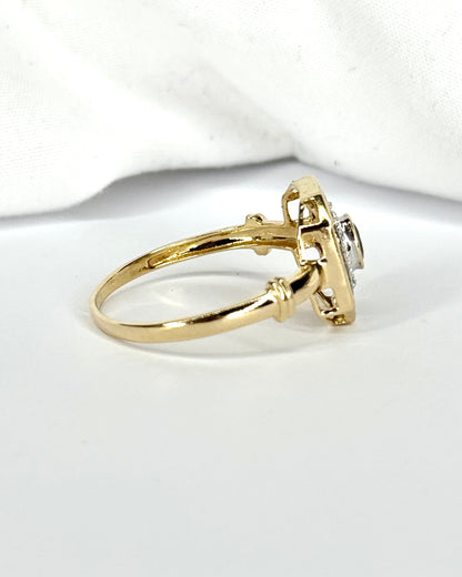 Anillo estilo Art Déco con zafiros de 0,56 quilates y diamantes "Doris"