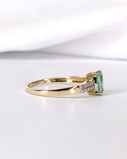 Bague Solitaire Émeraude 1.30 carat &amp; Diamants "Anaëlle"