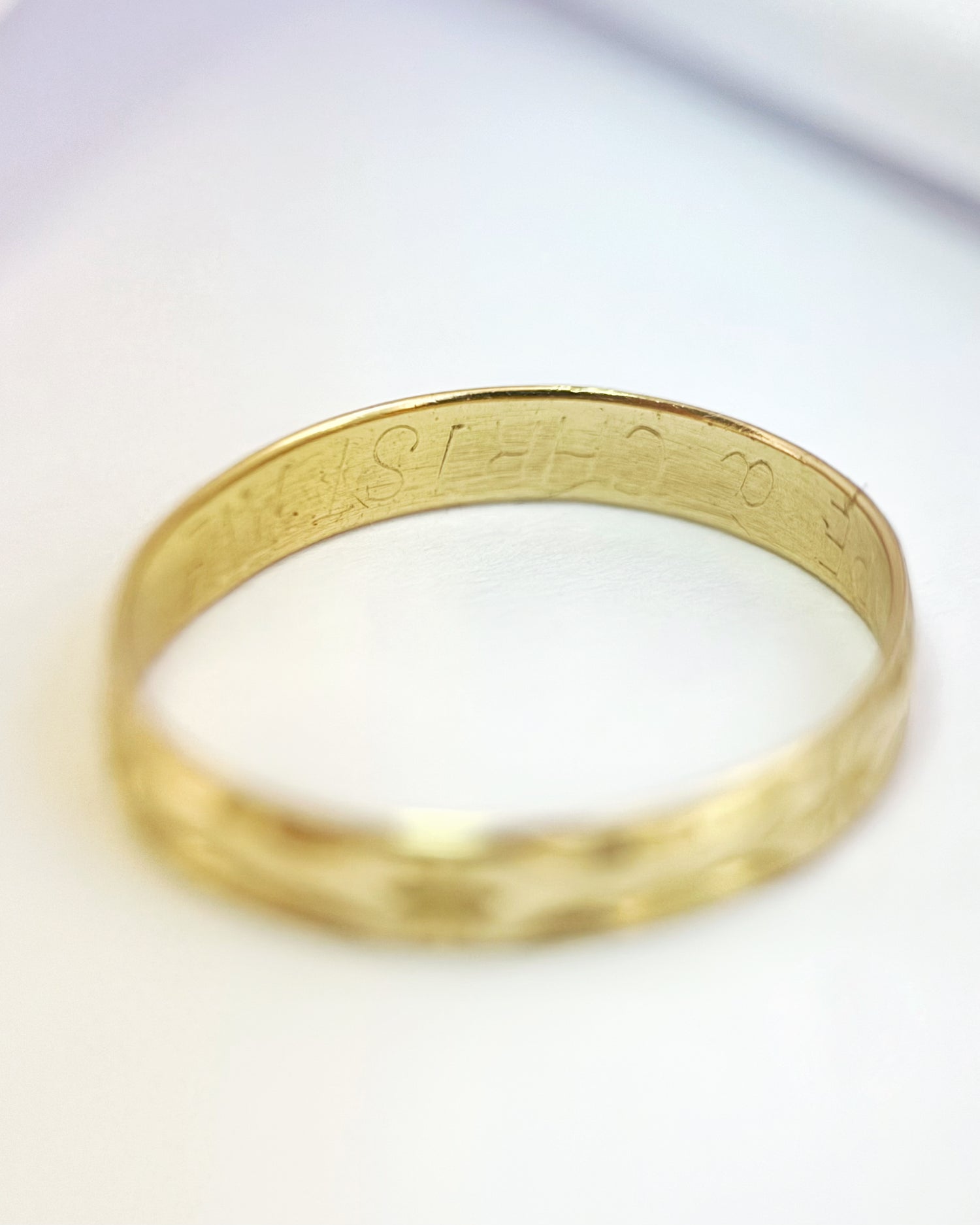 18-karat yellow gold wedding band, 2.9mm "Solange"