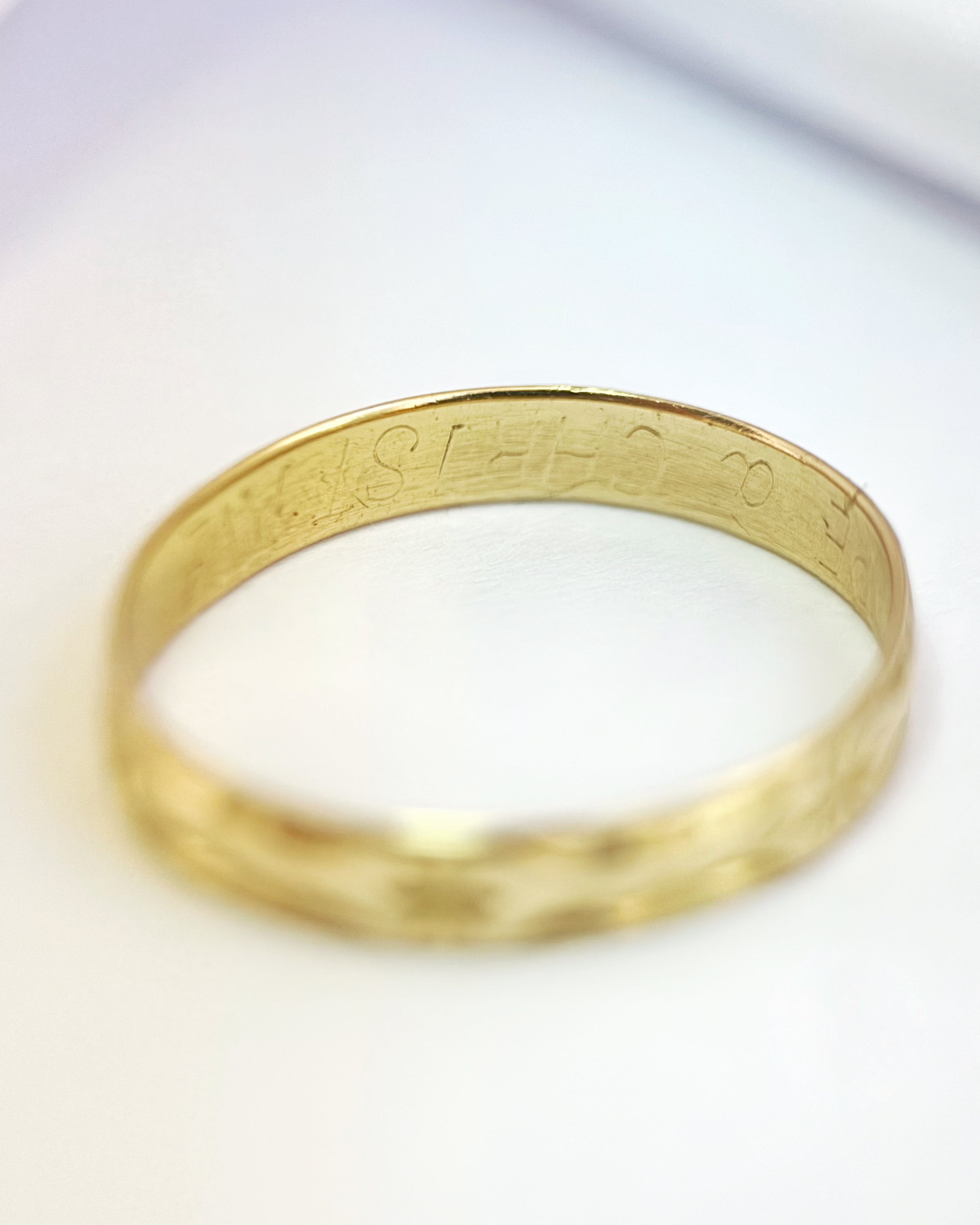 18-karat yellow gold wedding band, 2.9mm "Solange"
