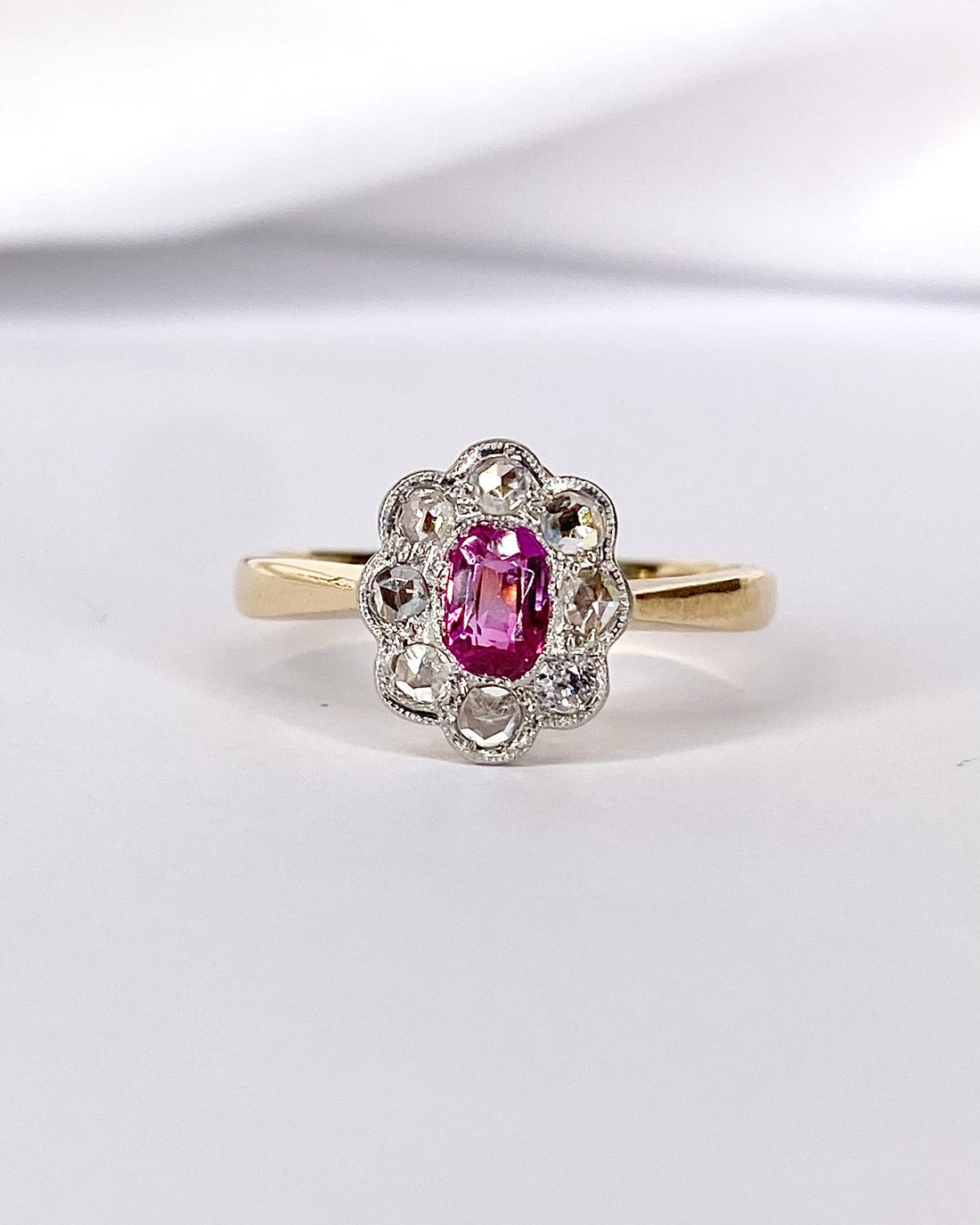 Bague Marguerite Art Déco Saphir Rose 0.40 carat &amp; Diamants "Naia"