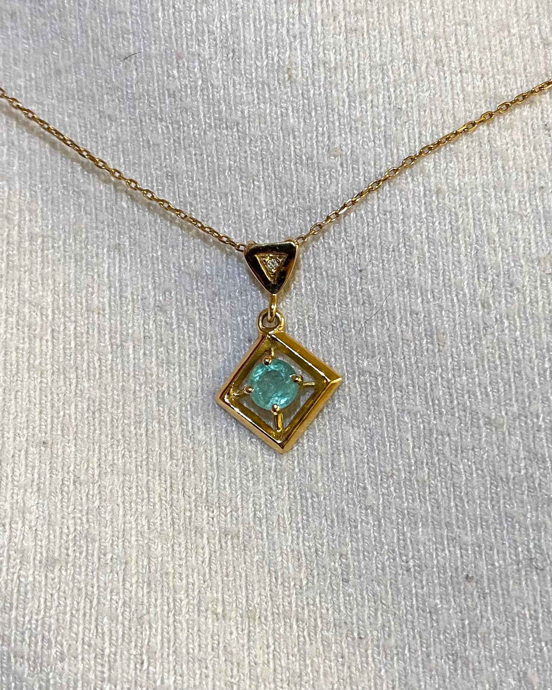 Pendentif Émeraude 0.45 carat &amp; Diamant "Isabella"