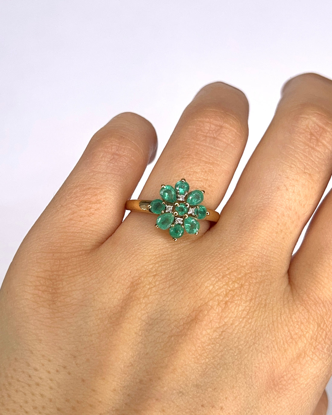 Bague Marguerite Émeraudes 0.98 carat &amp; Diamants "Andréa"