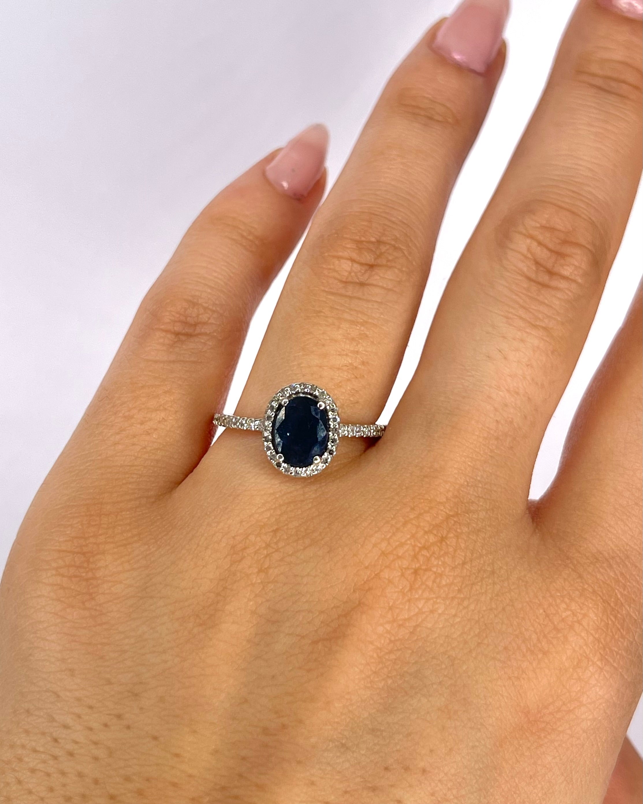 Bague Solitaire Saphir 1.70 carat &amp; Diamants 0.48 carat "Clothilde"