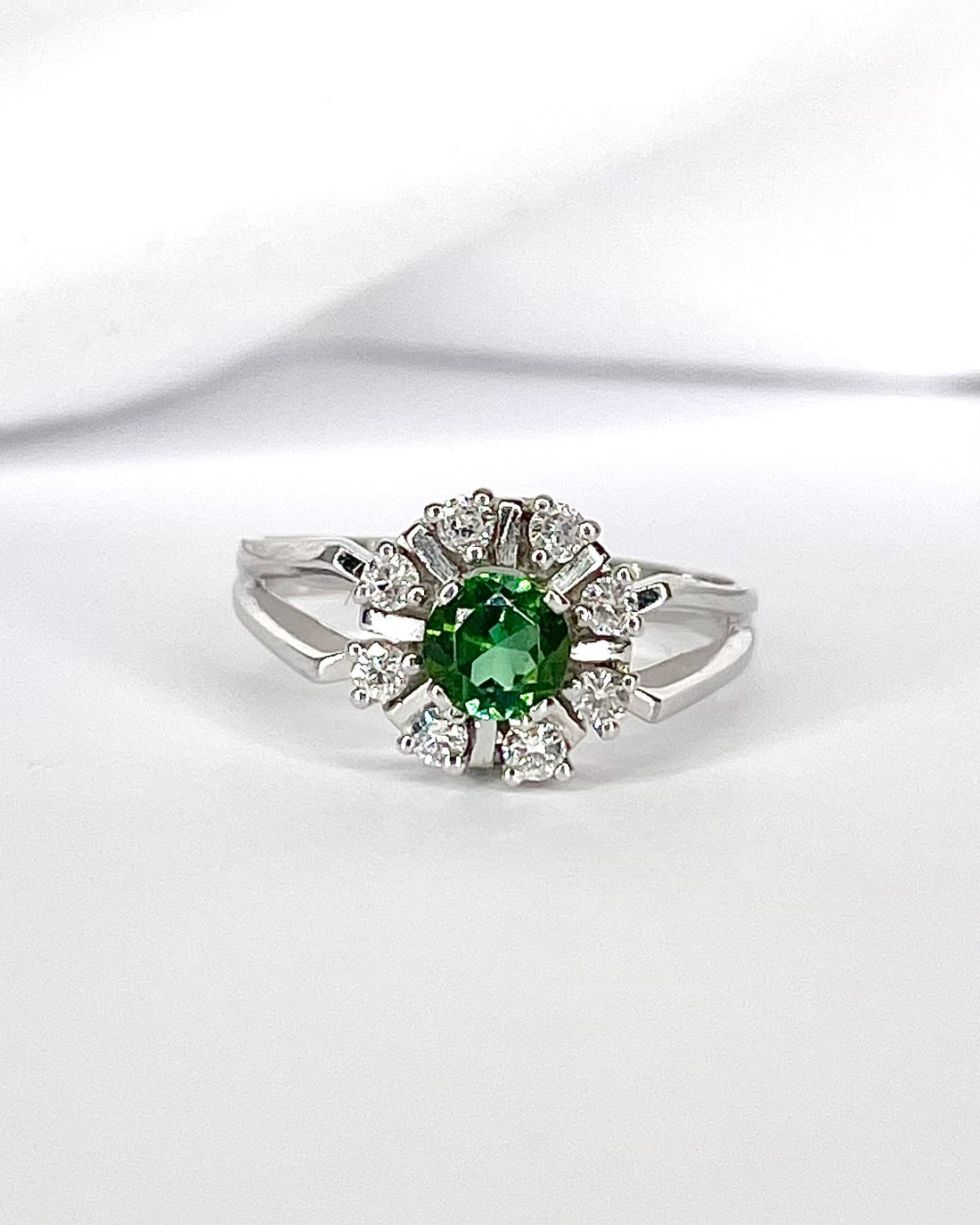 Bague Marguerite Tourmaline 0.60 carat &amp; Diamants 0.32 carat "Solene"