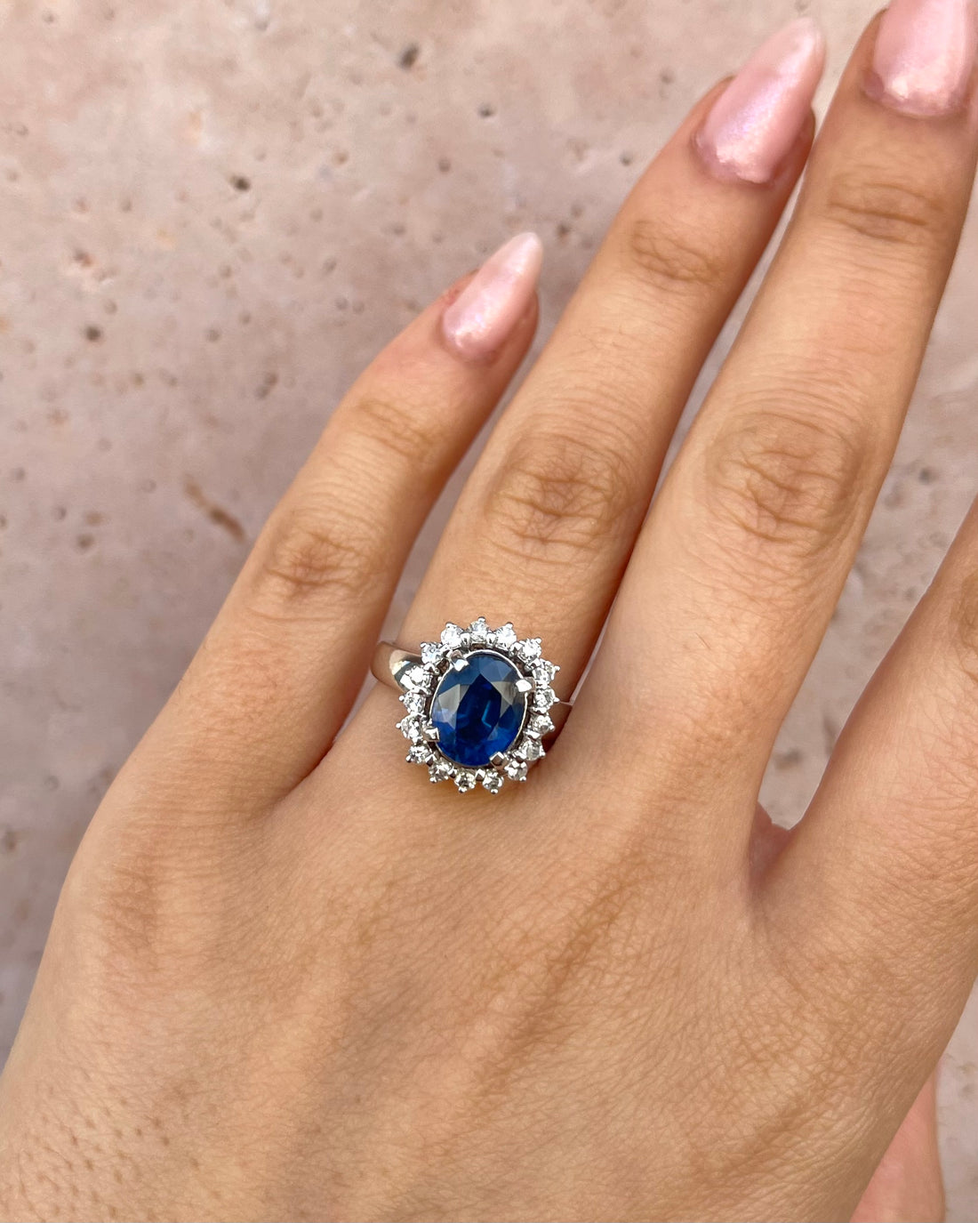 Bague Marguerite Saphir 3.20 carats &amp; Diamants 0.34 carat "Mélanie"