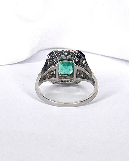 Bague Style Art-Déco Émeraude 1.40 carat &amp; Diamants 0.56 carat "Chloé"