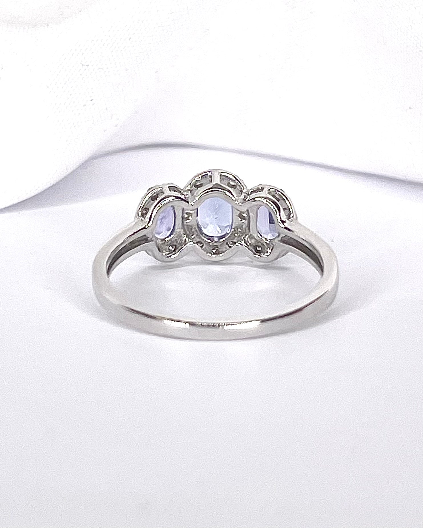 Bague Trilogie Tanzanites 0.88 carat &amp; Diamants "Monica"