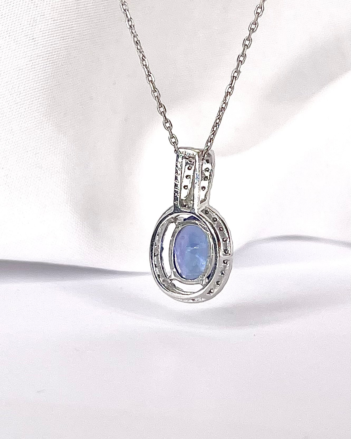 Pendentif Tanzanite 1.73 carat &amp; Diamants 0.29 carat "Calie"