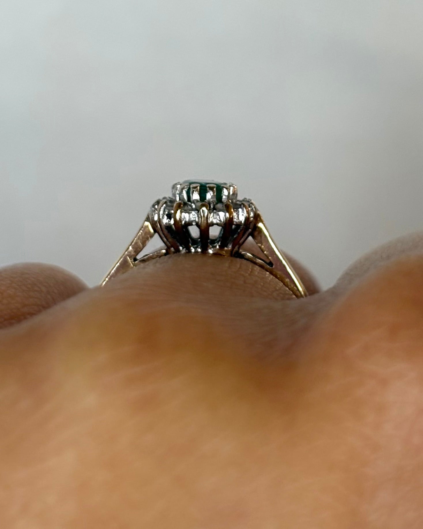 Bague Marguerite Émeraude &amp; Diamants &quot;Thélia&quot;