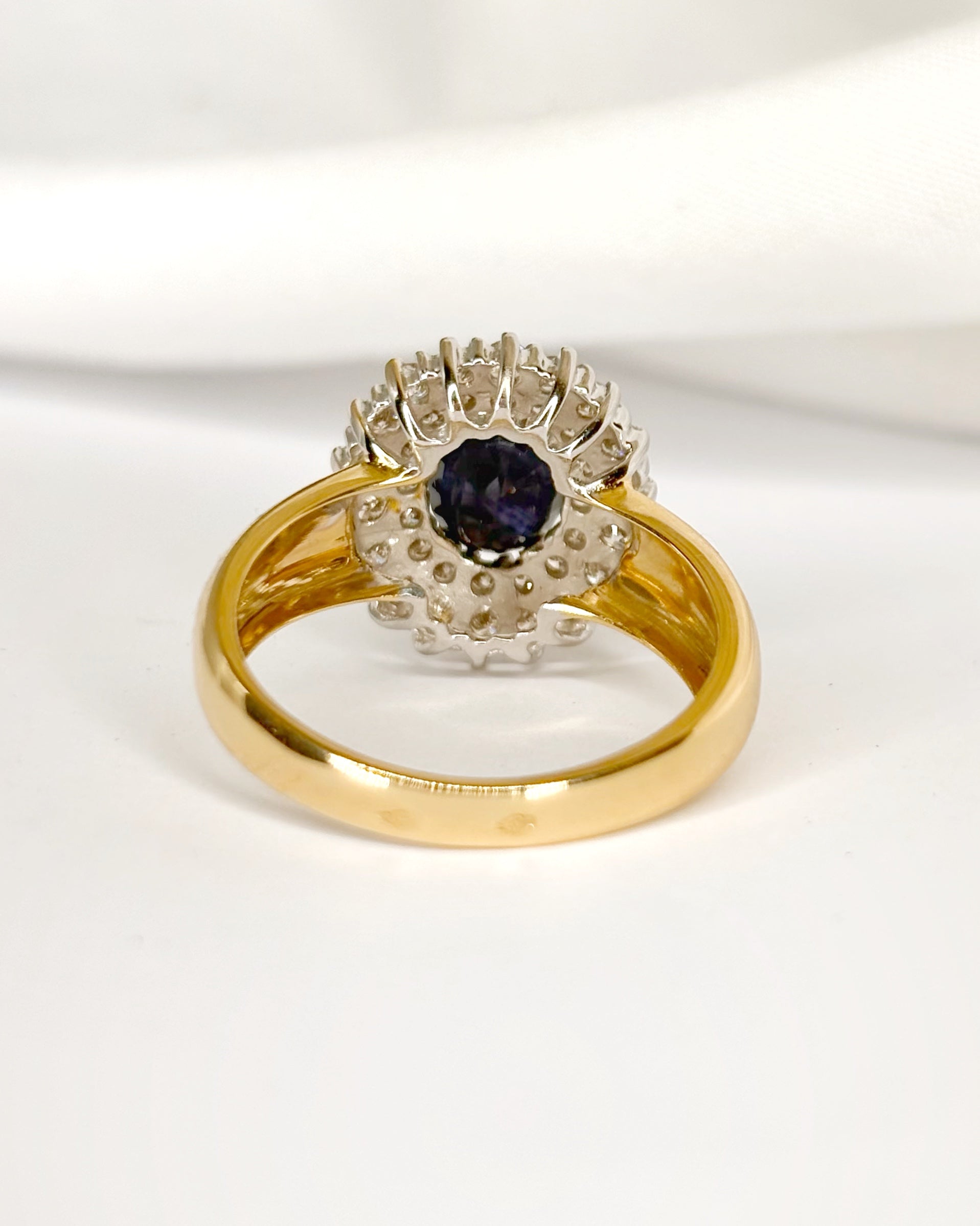 Bague Marguerite Saphir 1.75 carat &amp; Diamants 0.51 carat "Estelle"