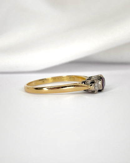 Bague Trilogie Rubis 0.50 carat &amp; Diamants "Vanessa"