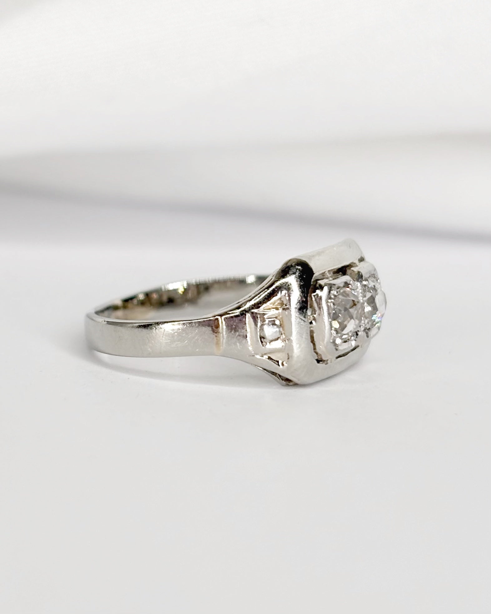 Bague Art-Déco Diamants 0.20 carat "Moïra"