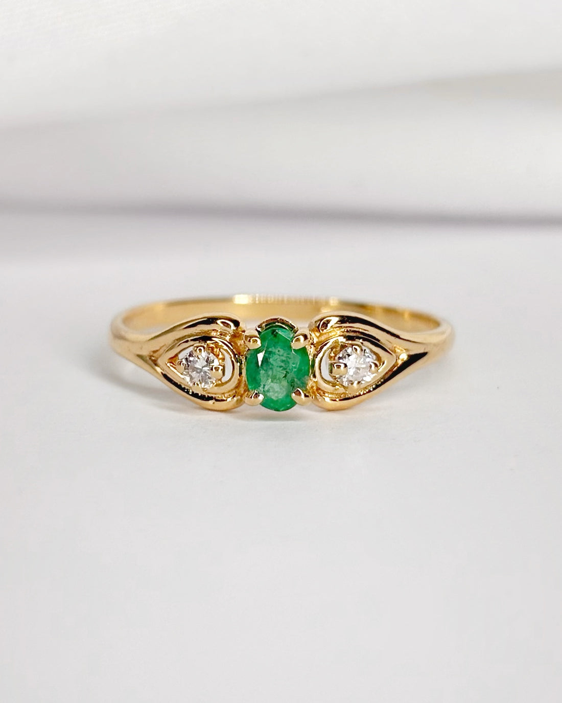 Bague Trilogie Émeraude &amp; Diamants "Claudine"