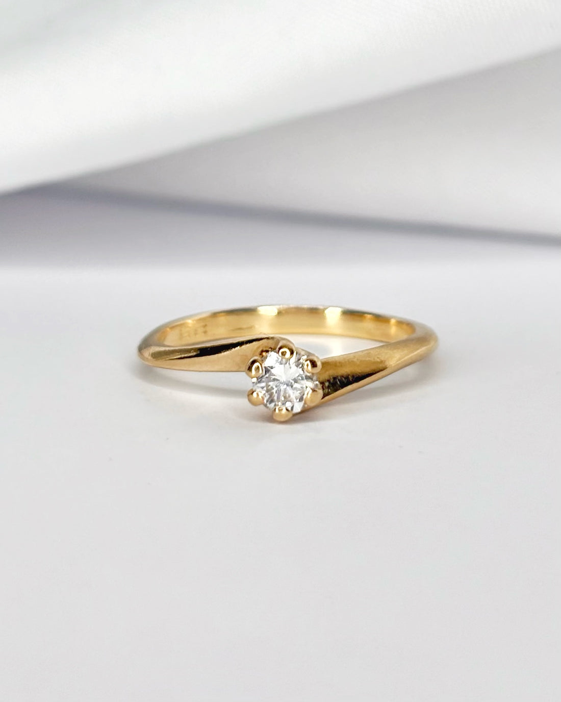 Bague Solitaire Diamant 0.18 carat "Yunna"