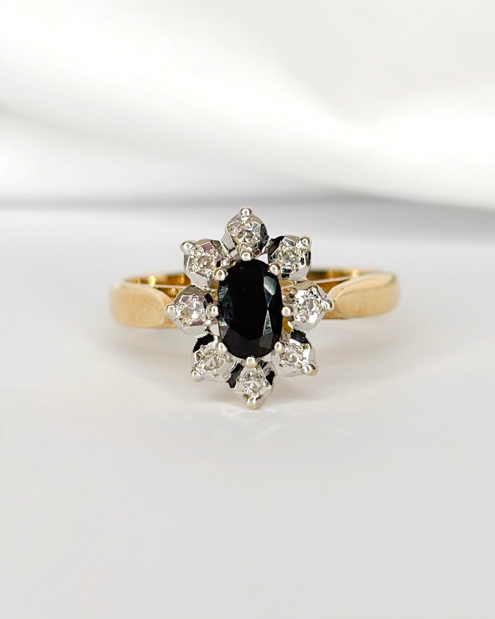 Bague Marguerite Saphir 0.51 carat &amp; Diamants "Dalida"