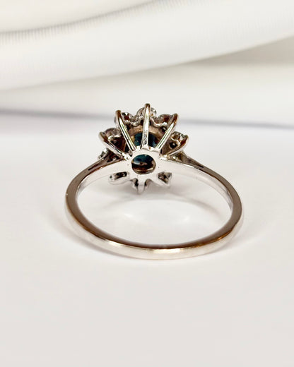 Bague Marguerite Saphir 1.25 carat &amp; Diamants 0.50 carat "June" - Elliade Paris