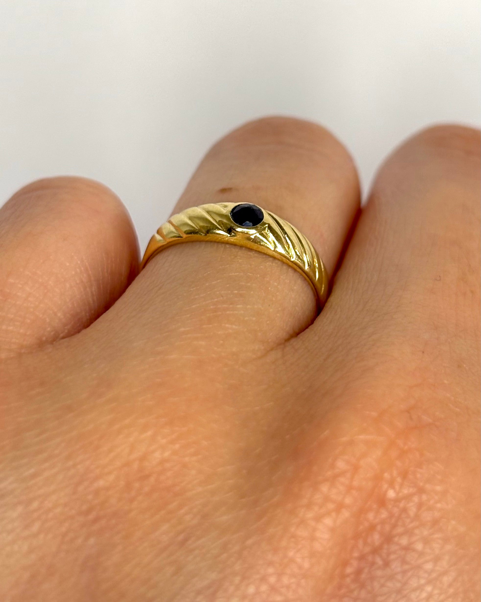 Bague Jonc Saphir "Charlotte"