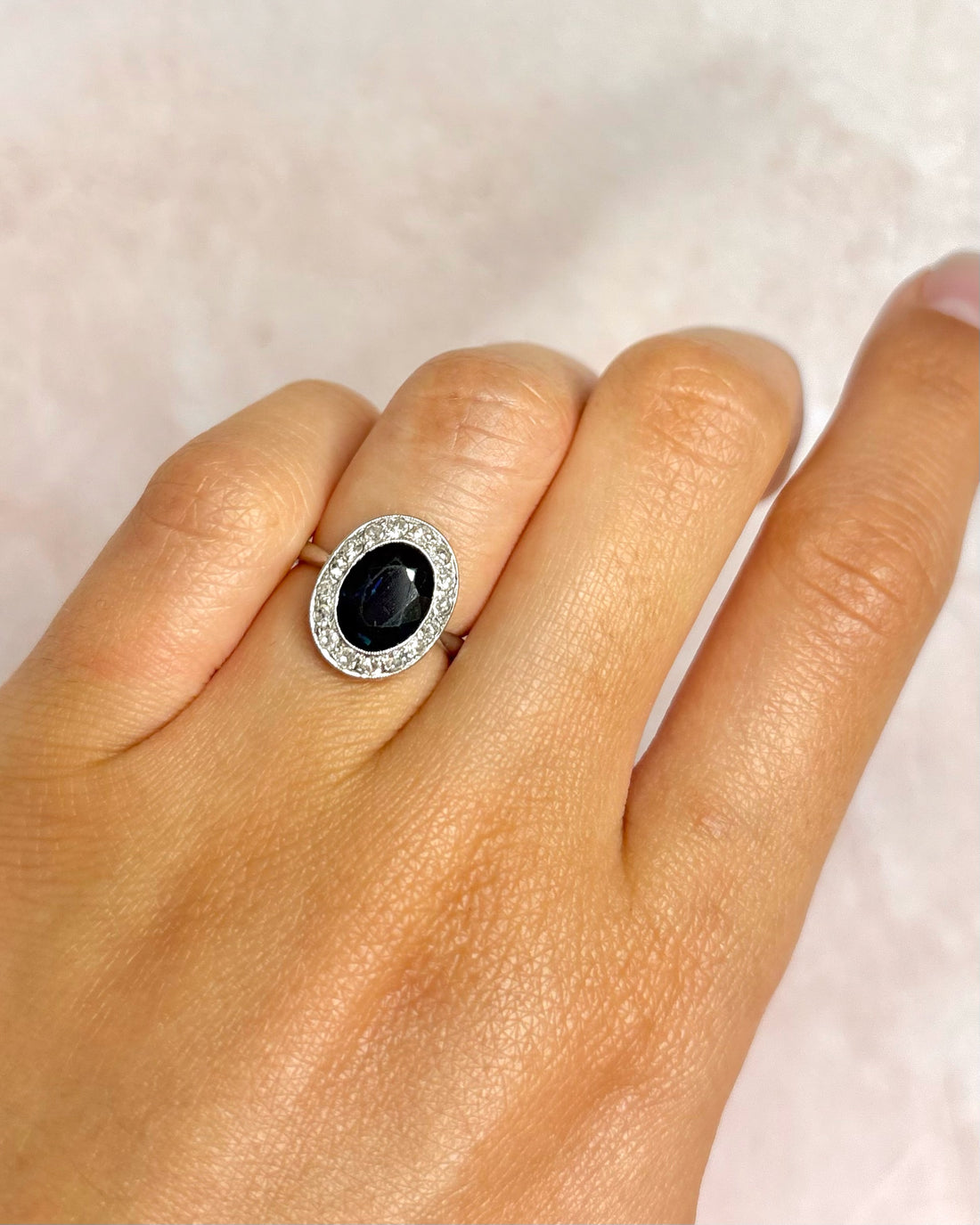 Bague Marguerite Art-Déco Saphir 2 carats &amp; Diamants 0.32 carat "Mauricette"