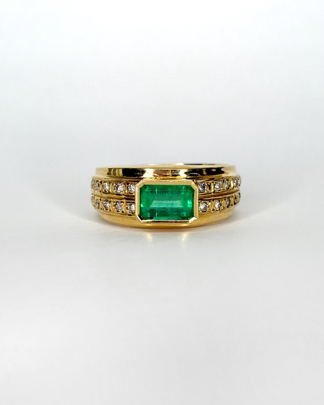 Bague Jonc Émeraude 1 ct & 20 Diamants "Sérena"