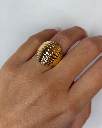 Bague Boule Or Jaune 18 carats 11.22 g signée JRoca